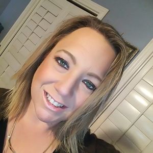 Meet your Posher, Carrie